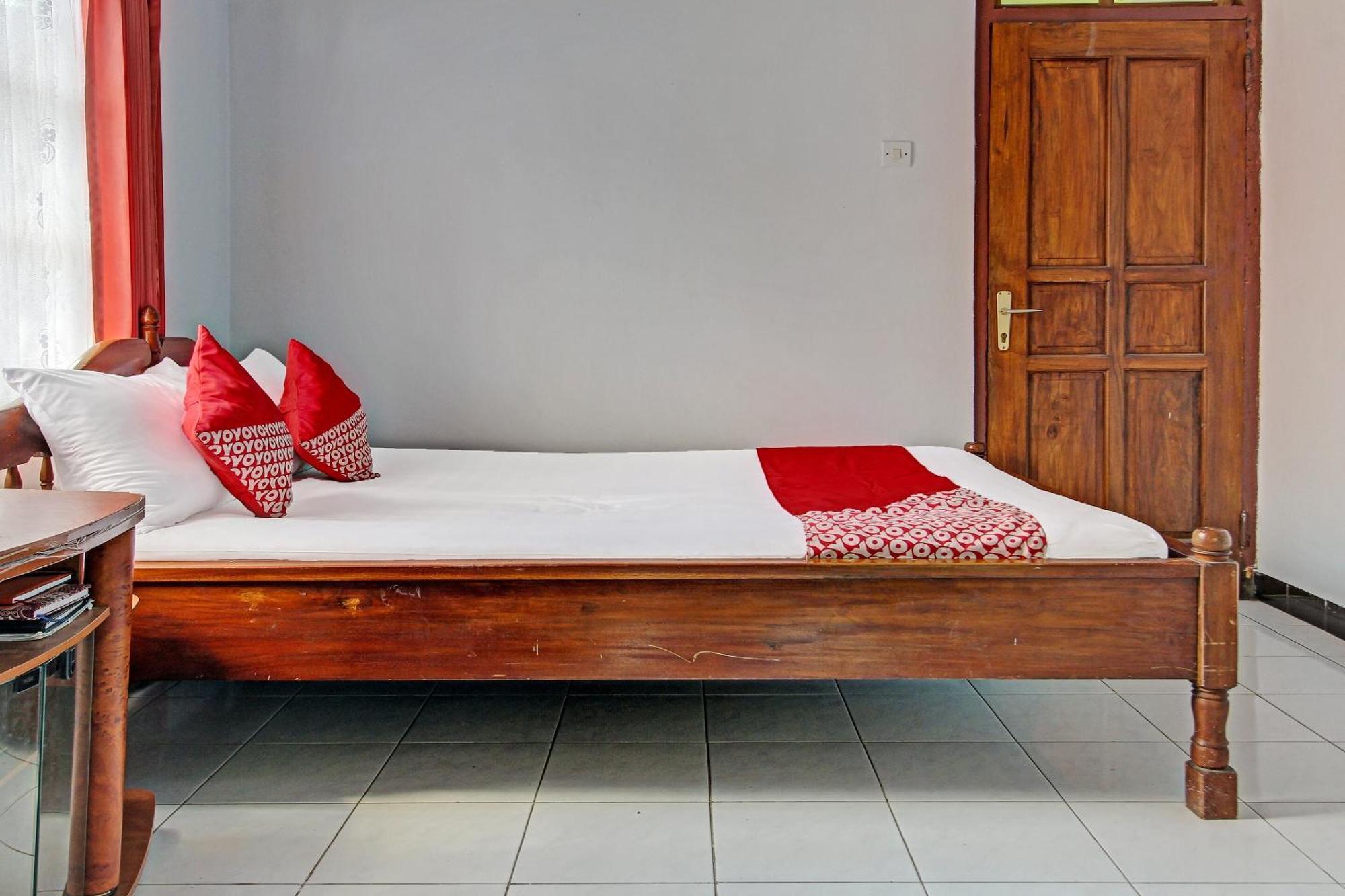 Hotel SPOT ON 91214 Desa Wisata Pandean Trenggalek Exterior foto